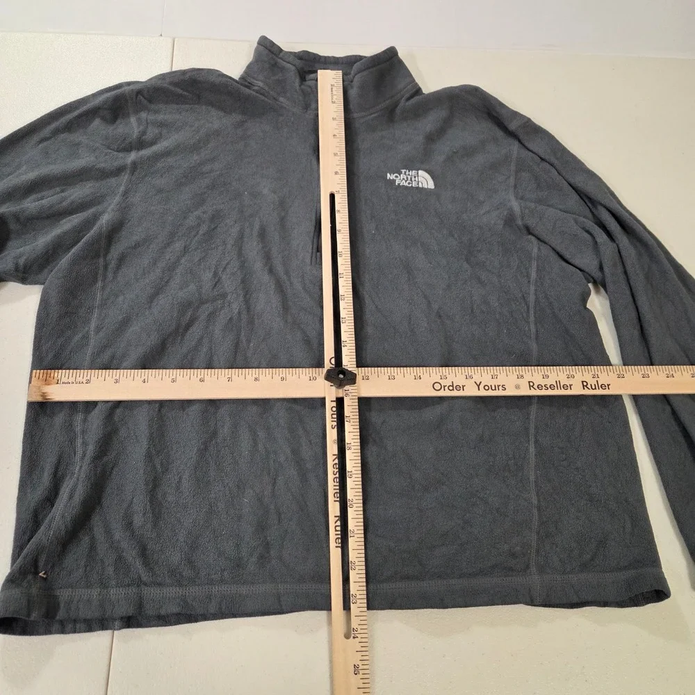The North Face Mens Gray 1/4 Zip Fleece Pullover Sweater Large Logo